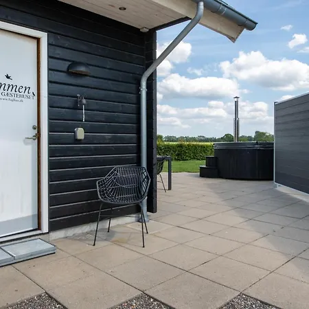Fuglhus - Hyggelig Ferie Pa Landet Vakantiehuis *