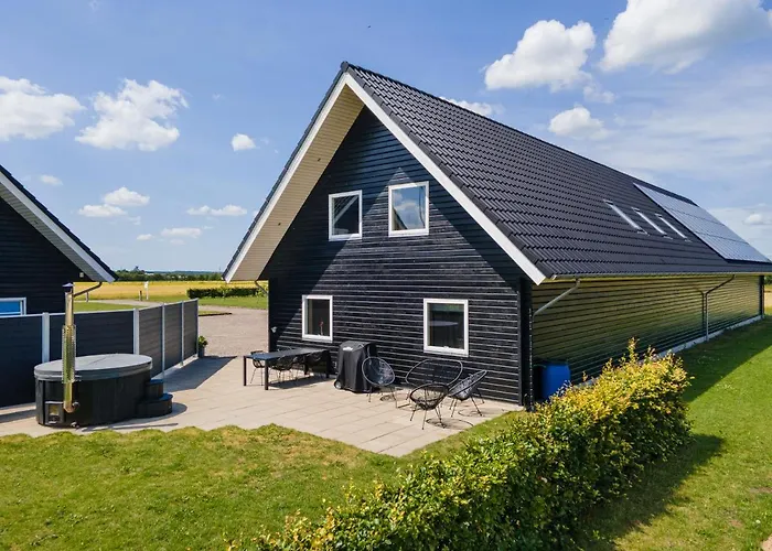 Fuglhus - Hyggelig Ferie På Landet *