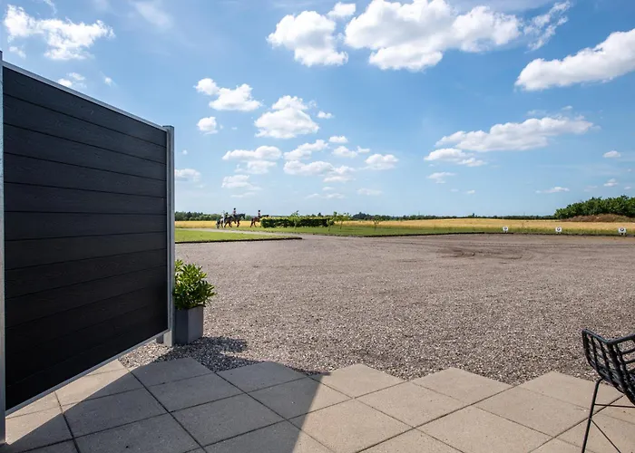 Fuglhus - Hyggelig Ferie På Landet Feriehus *